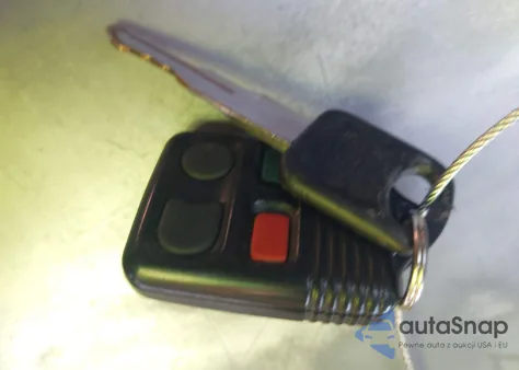 1998 Ford Taurus Lx/Se из США, поврежденный, VIN 1FAFP52U7WG191330